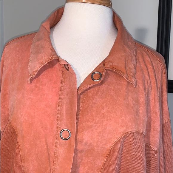 Jacket - Picture 2 of 5